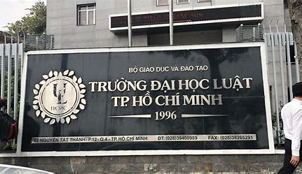 Trường đại học Luật TP.HCM thêm phương thức tăng chỉ tiêu tuyển sinh Main Logo